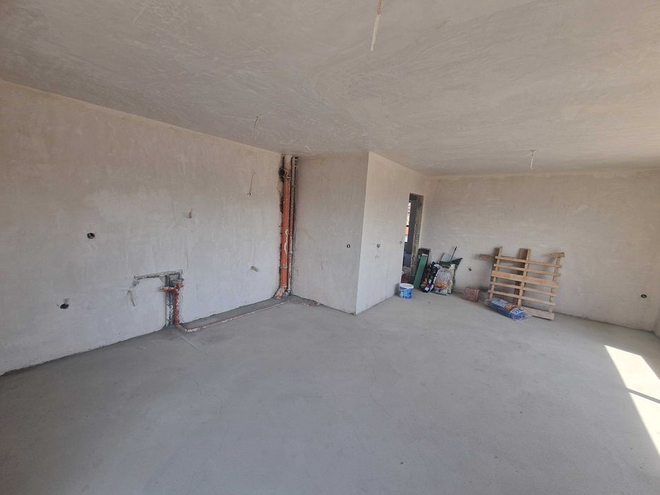 Тристаен апартамент в новоизградена сграда – кв. Ален Мак