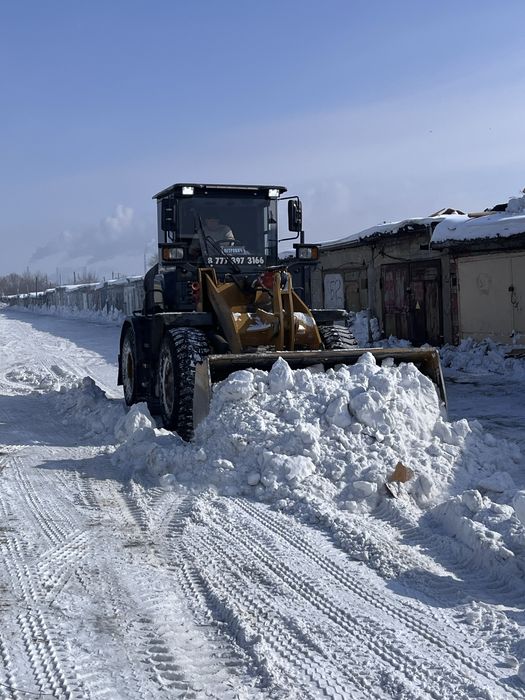 Вывоз снега.