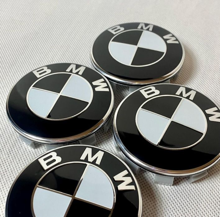 Комплект емблеми BMW 7 части – капак 82 мм, джанти 68 мм, волан 45 мм