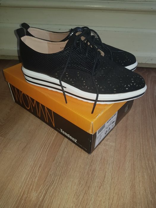 Дамски обувки на Mat Star