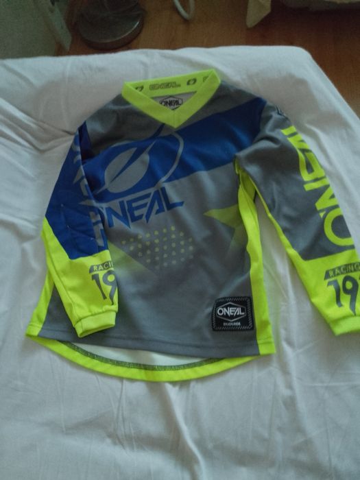 Джърси, размер S, почти ново, много малко ползвано.