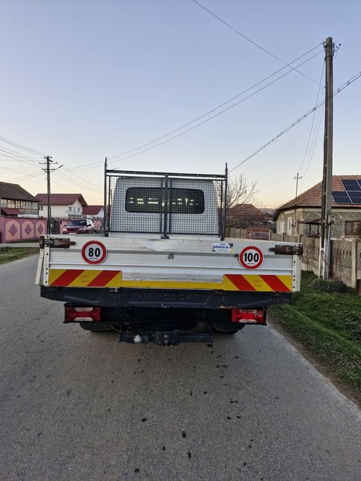 Iveco Daily 7 locuri , 5000kg