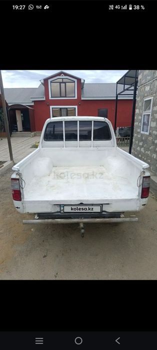 Хайлюкс сатылады