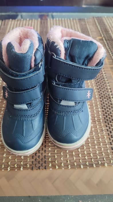 Боти/ботуши за момиче 22,26,25 номер