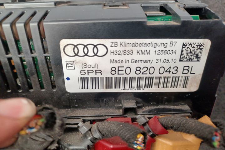 Comanda AC 8E0820043BL 8E0820043BL Seat Exeo prima generatie