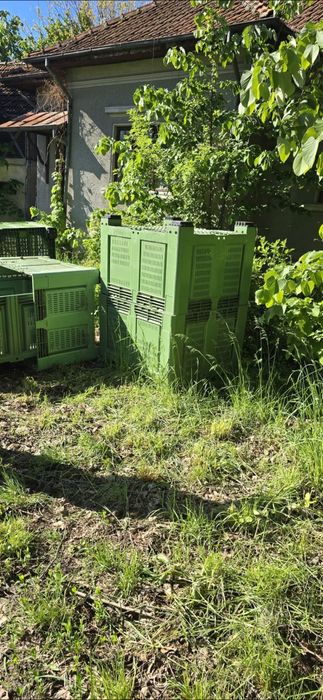Vând euro boxi plastic