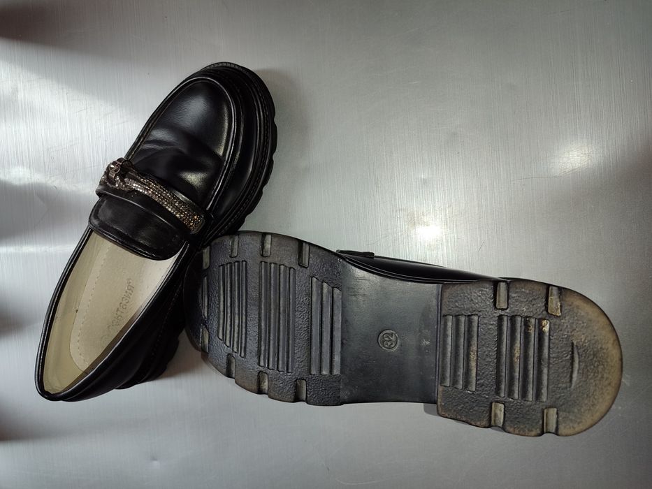 Туфли в школу на девочку