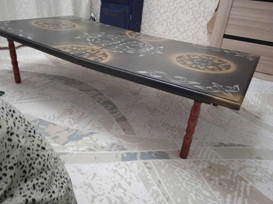 Продам новый азиатский стол