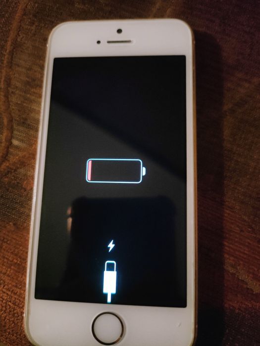 продам iPhone 5s