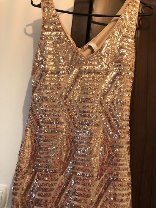 Официална рокля