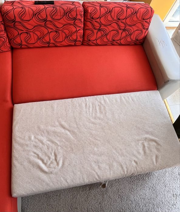 ПОДАРЯВАМЕ! Изпозлван разтегателен диван ПАРАЛЕЛ