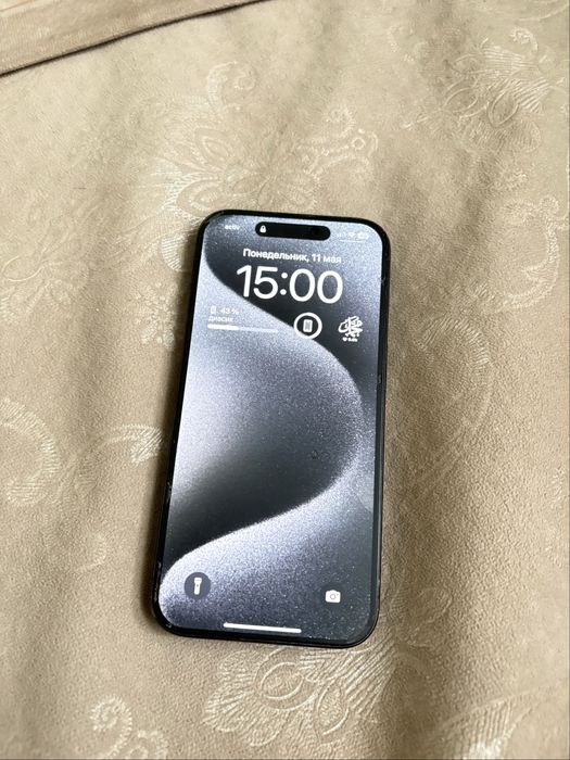 Iphone 15 pro продаеться