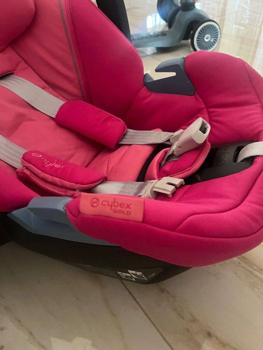 Scaun mașină Cybex puțin folosit