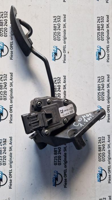 Pedala acceleratie Opel Corsa C