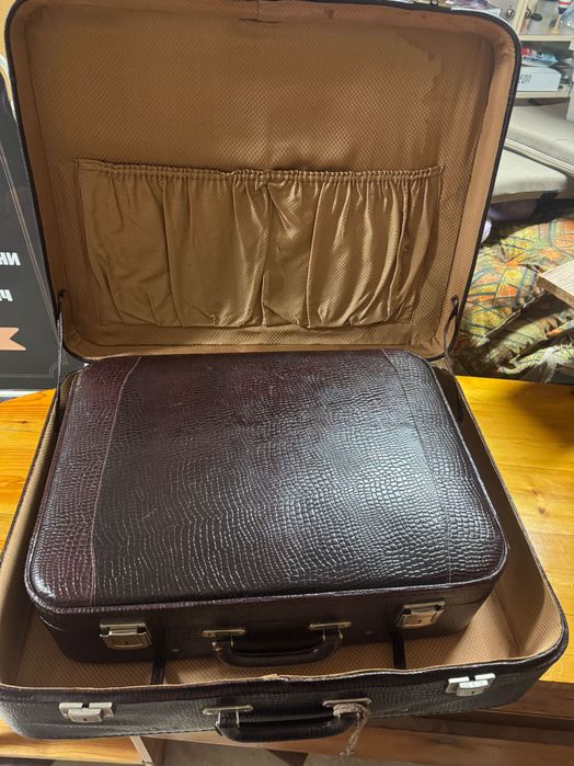 Лот ретро куфари