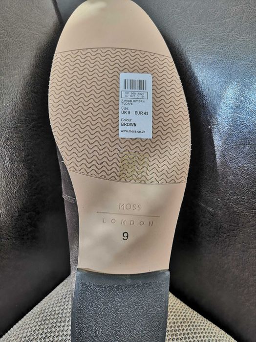 Мъжки велурени обувки Moss London