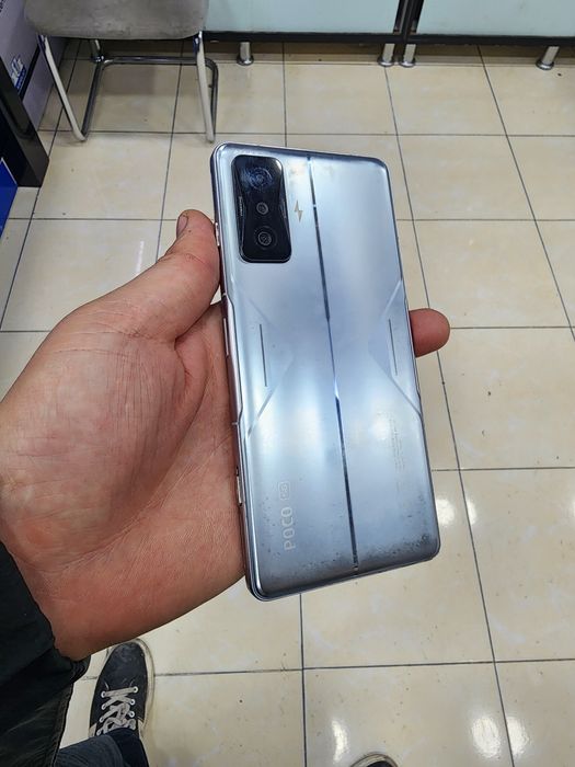 Poco f4 gt / redmi k50 gaming 8/128