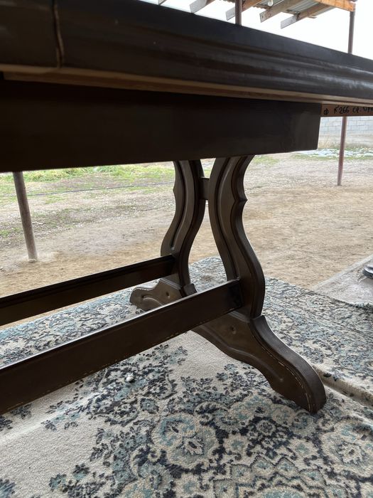 Продается обеденный стол