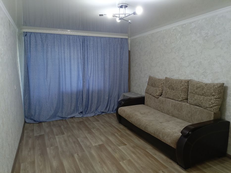 Сдам квартиру однокомнатную, ком услуги включены.