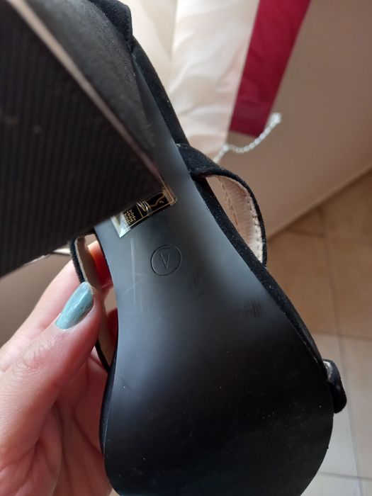 Sandale piele întoarsă 24 cm