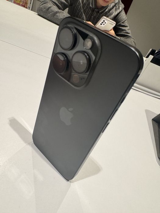 Сотаман iPhone 15 Pro 256 GB