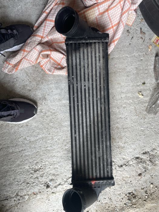 Реика интеркулер и динамо за Е70 Х5/6  3,0D 235