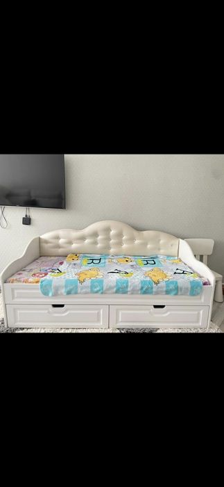 Продам детскую кроватку