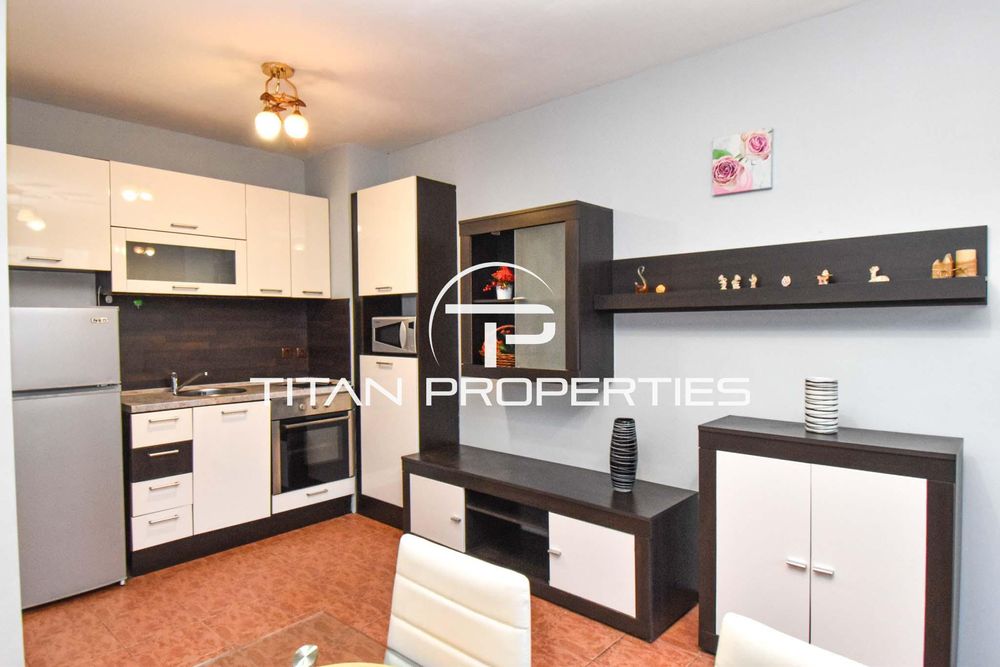 Дава се под наем Двустаен апартамент в София, Хладилника - 70 кв.м за 599 € - Снимка #3