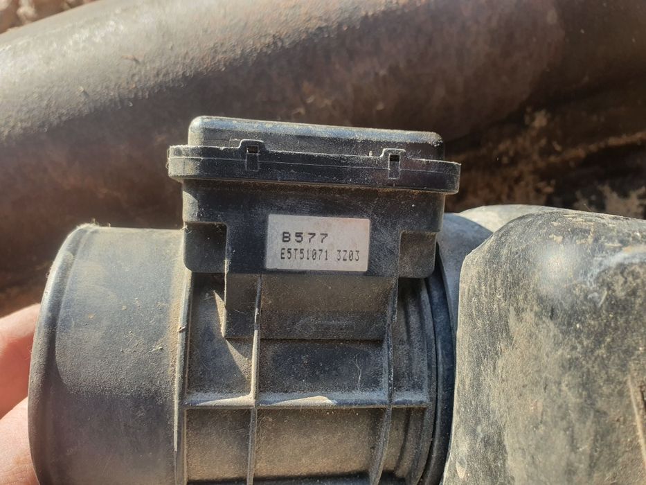 Продам ДМРВ мазда 626