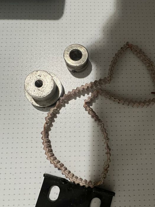 продам швейную машинку  мотор электричкий