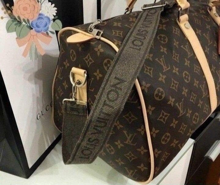 Geanta voiaj unisex,curea,detasabila,saculet, etichetă