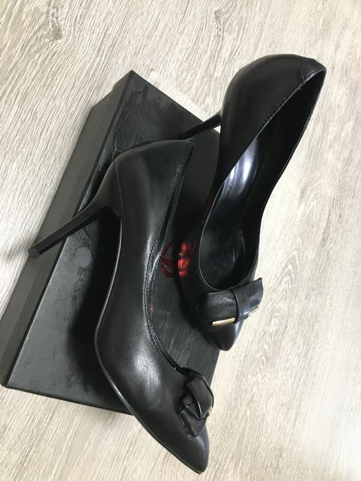 Продам туфли женские