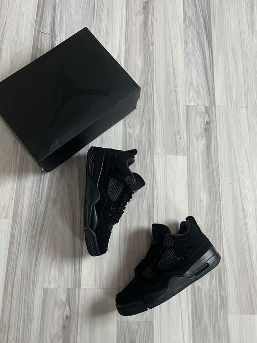 Jordan 4 black cat