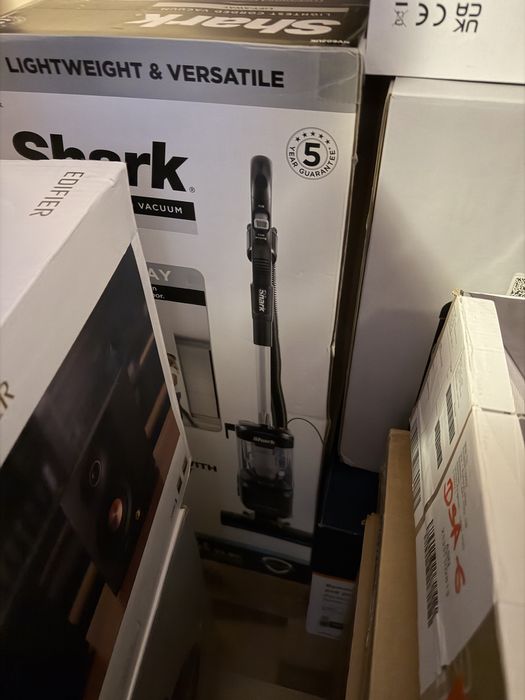 Вертикална прайосмукачка Шарк