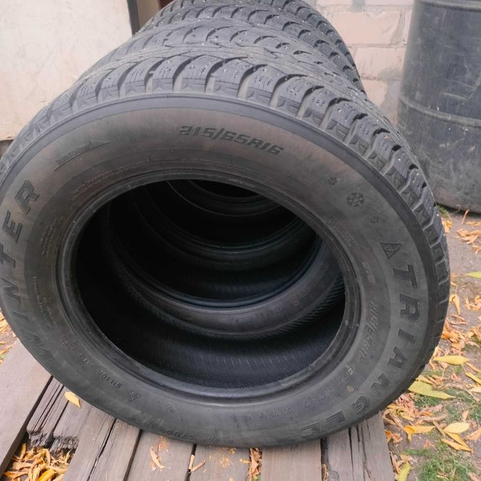 шины зимние 215\65\16