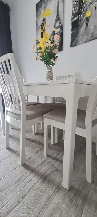 Masa + 4 scaune, alb/ Orrsta gri, 120/180 cm