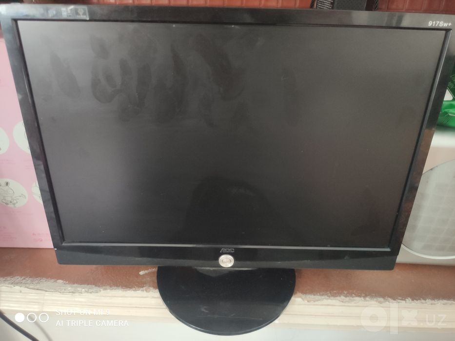AOC 19 917Sw+ 75hz