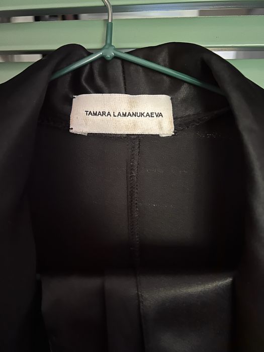 Продам дизайнерское платье Tamara Lamanukaeva