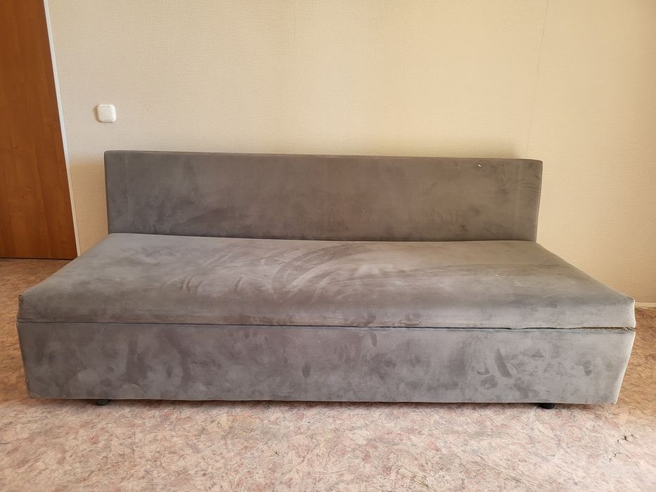 Продам б/у  диван!