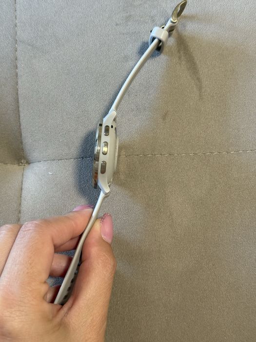 Продавам Garmin Venu 3S – Отлично състояние, остатъчна гаранция!