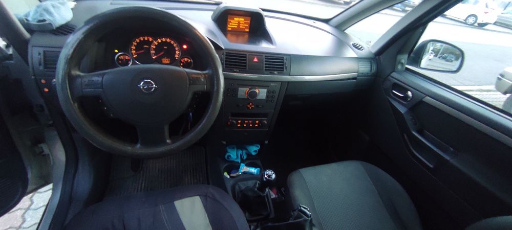 Опел Мерива 1.4б.