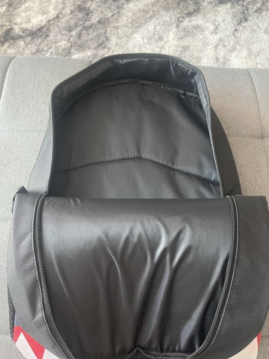 Ghiozdan pentru adolescenti sau copii