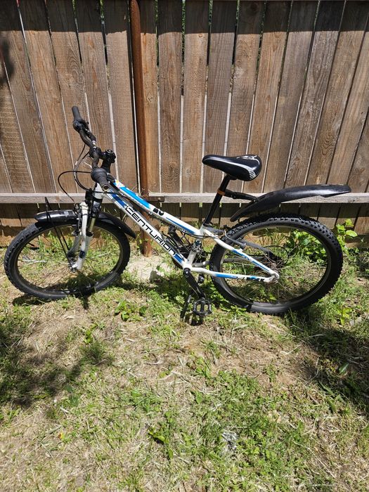 Vând bicicleta în stare foarte bună de funcționare
