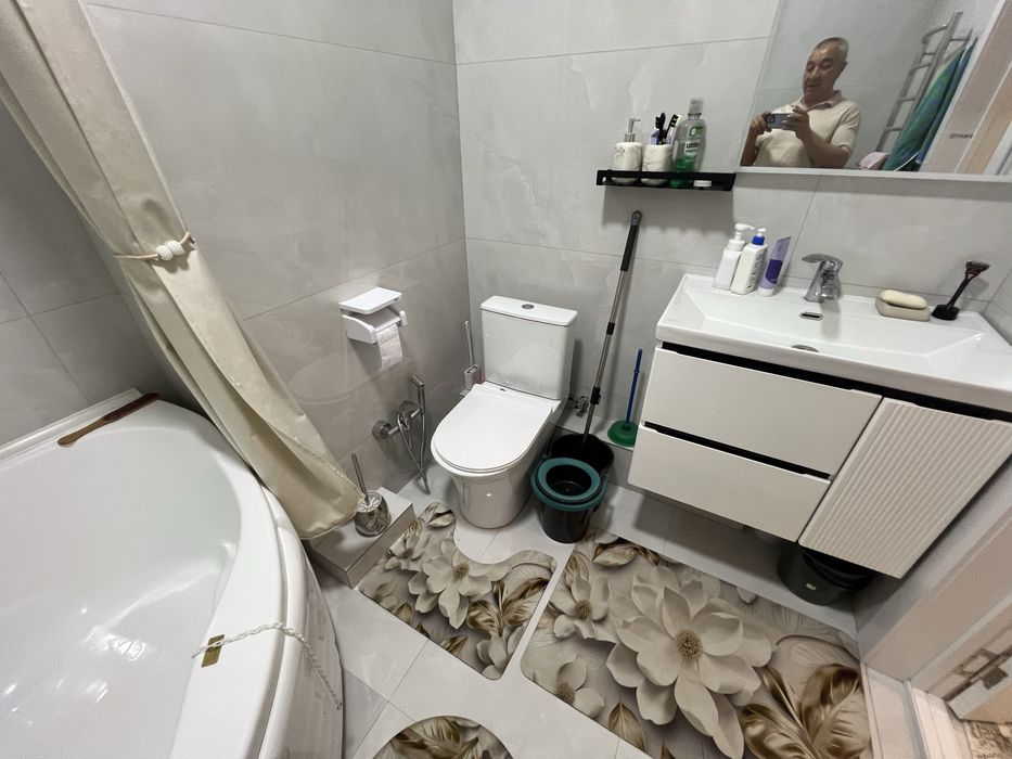 Квартира в жк чинабад3/6/9,83м2, ремонт цена 115000 у. Е