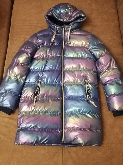 Продам куртку для девочки