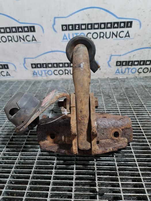 Carlig remorcare Toyota Land Cruiser J12 2002 - 2010 SUV 4 Usi (1305)