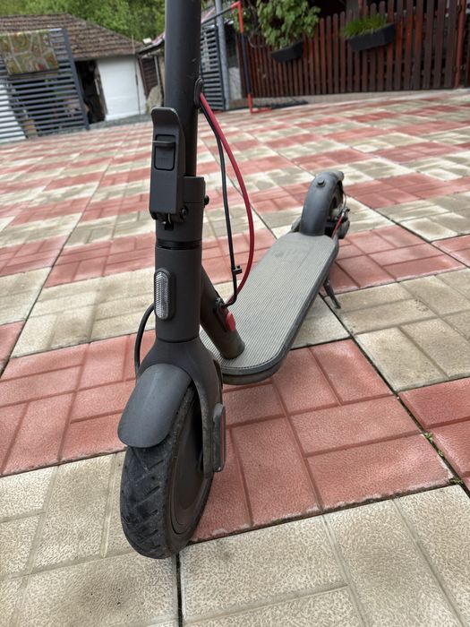 Trotineta Xiaomi Electric Scooter 4 Pro