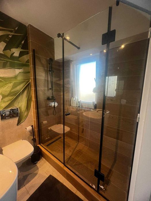 Oglinzi cabine dus paravan dus geam colorat si printat usa sticla