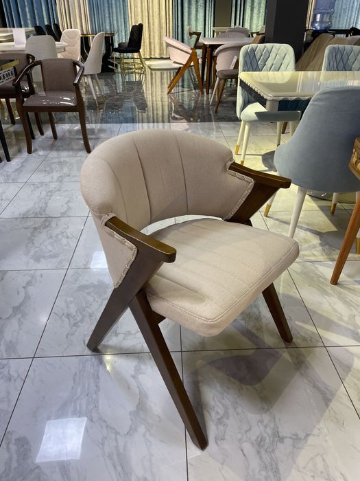 Stul Kereslo qulay kafe va restoran