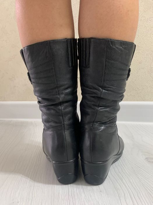 Продам зим сапоги женские